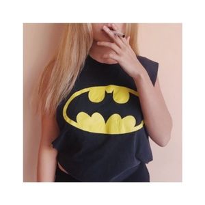 THE CITY NEEDS ME 🌃🦇 Batman Side Boob Crop Shirt